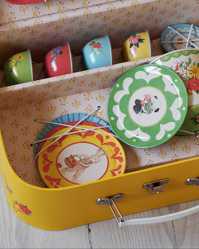 Picnic Tea Set in Suitcase